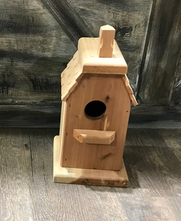 Single Birdhouse
