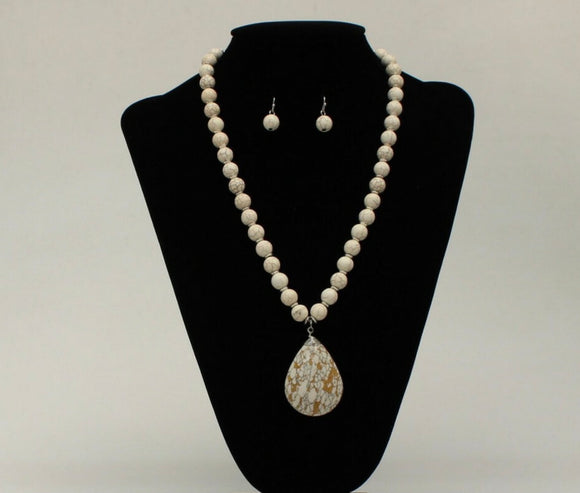 Silver Strike White Teardrop Marbled Bead Necklace Set